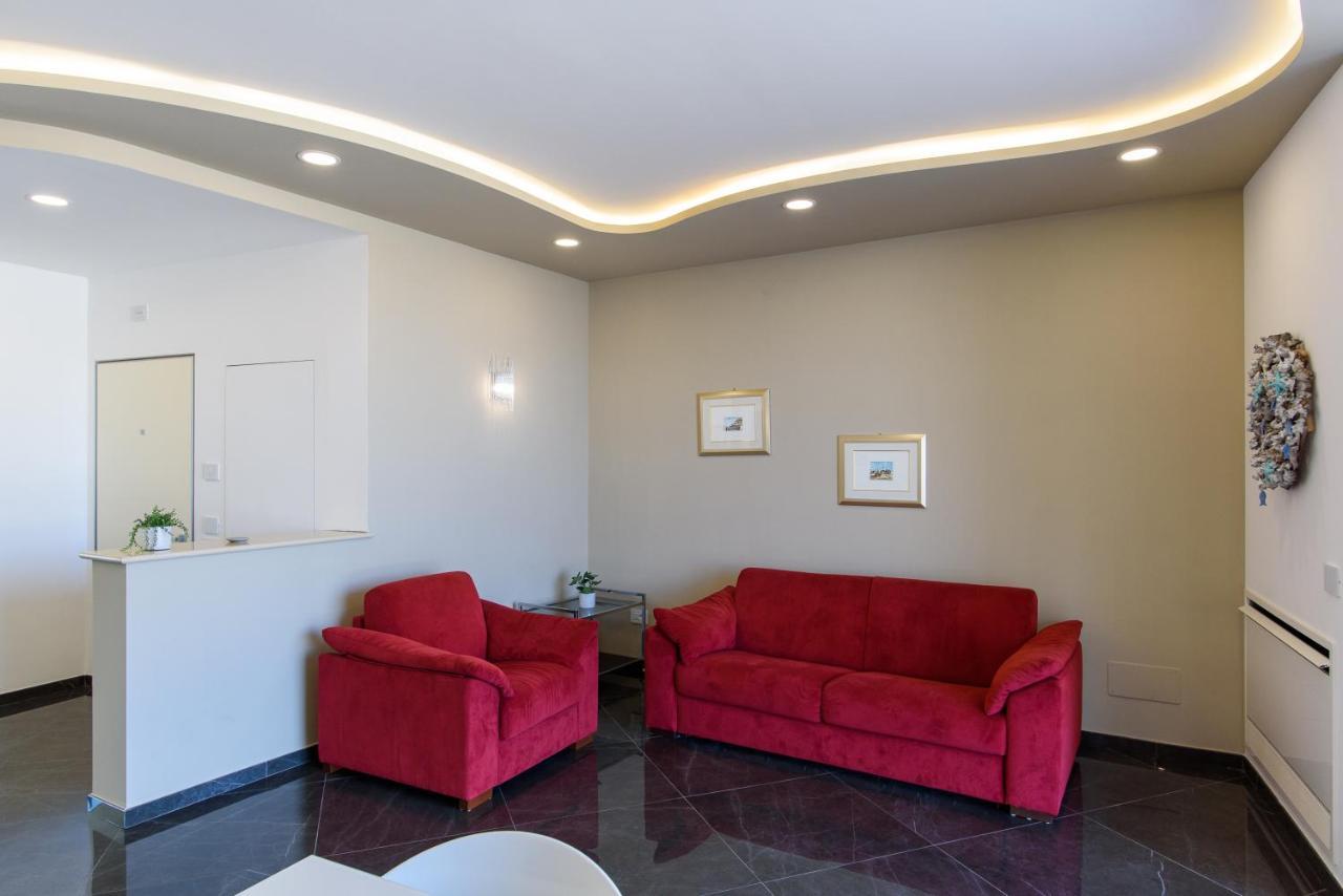 Mareluna Crescent - Luxury Seafront Experience Salerno Esterno foto