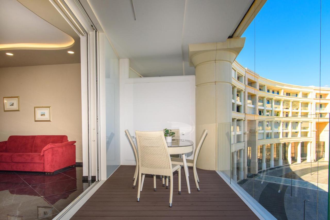 Mareluna Crescent - Luxury Seafront Experience Salerno Esterno foto